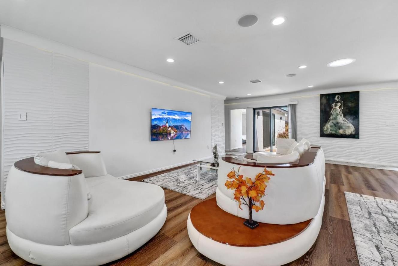 Luxury 4 Bedroom Villa Хантингтон-Бич Экстерьер фото