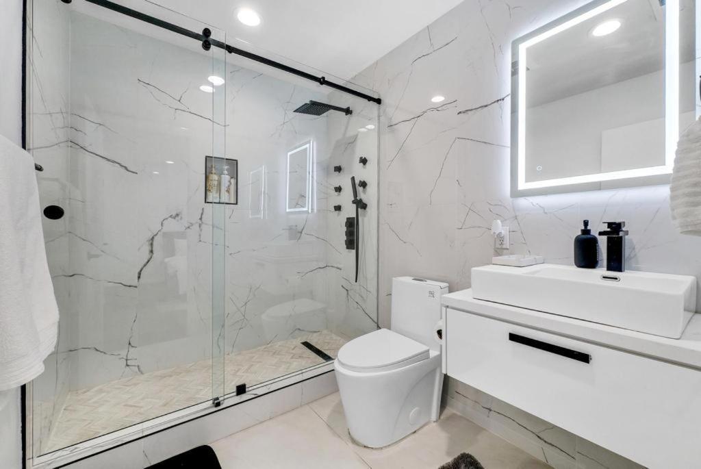 Luxury 4 Bedroom Villa Хантингтон-Бич Экстерьер фото